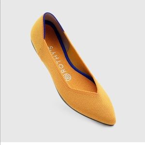 Rothys point in Marigold